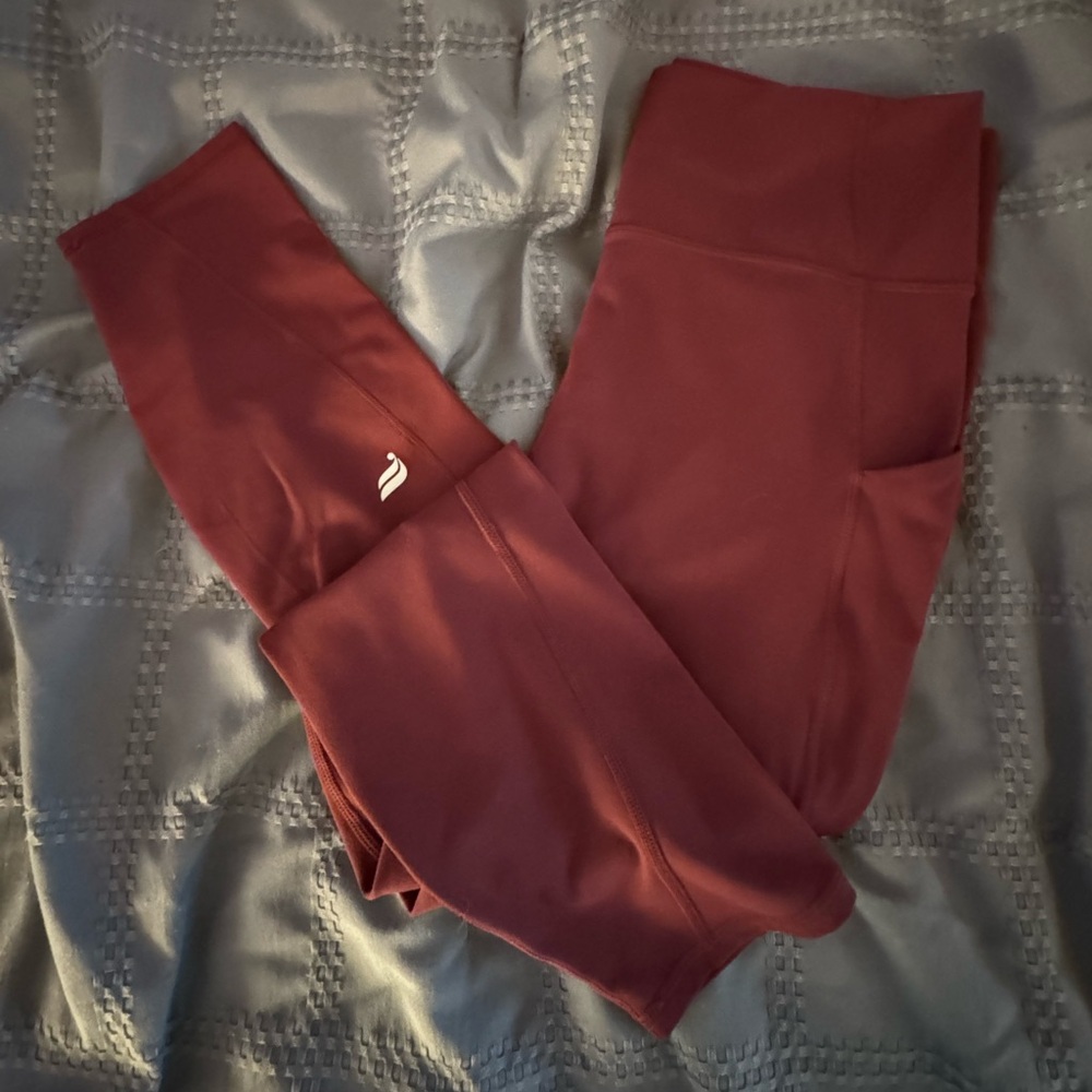 Fabletics Oasis PureLuxe High-Waisted Legging 7/8 in Merlot